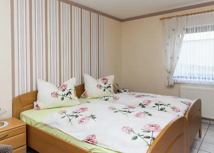 Erdgeschosswohnung In Ruhiger Lage בית נופש *