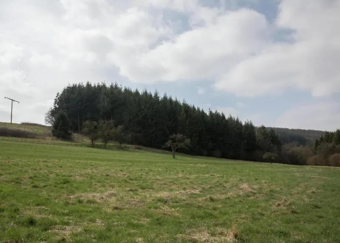 Erdgeschosswohnung In Ruhiger Lage *
